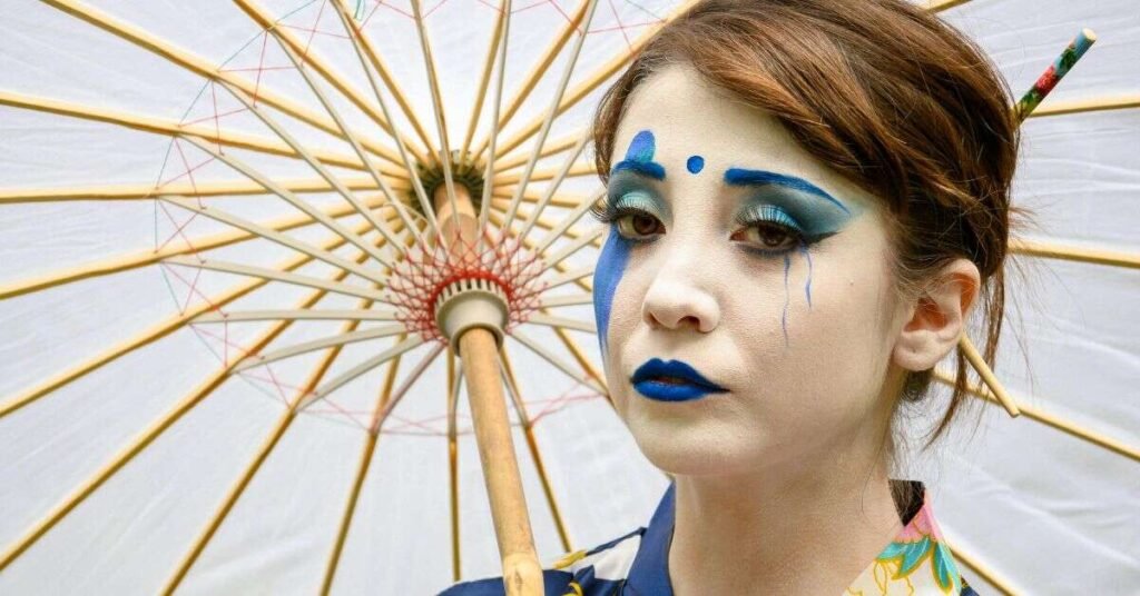 everyday makeup for blue eyes (1)