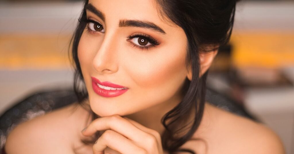 nighttime almond eye makeup looks