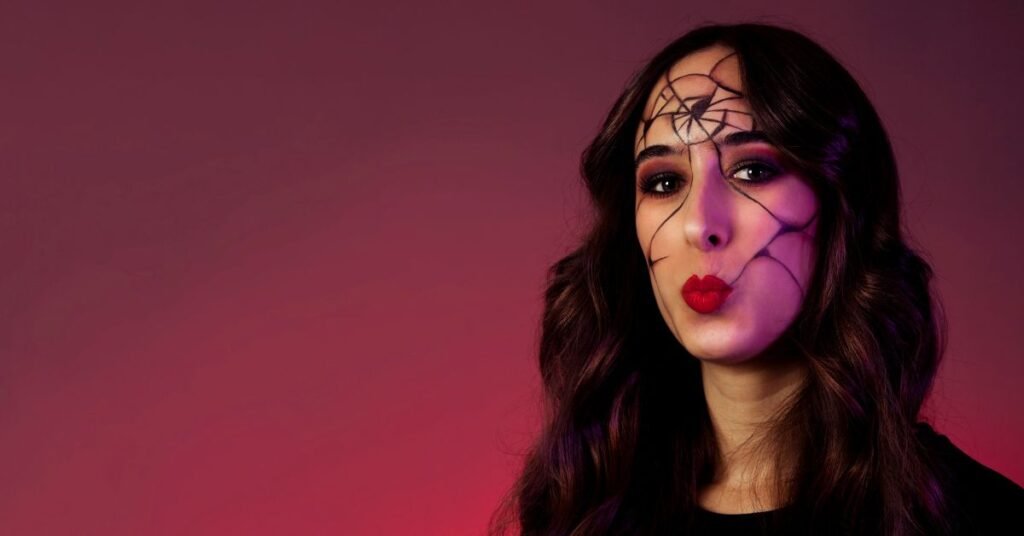 spider web makeup at a glance (1)