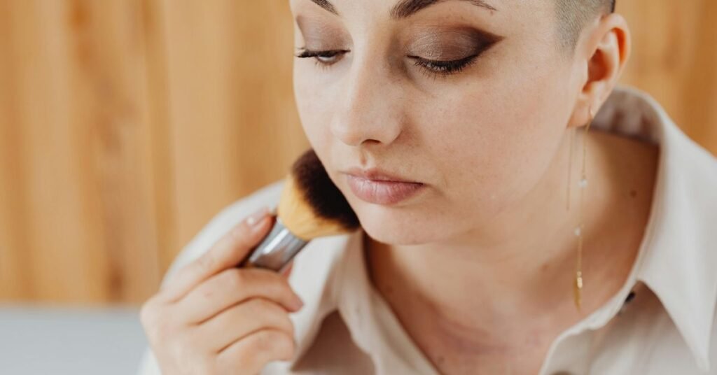 step by step brown smokey eye tutorial (1)