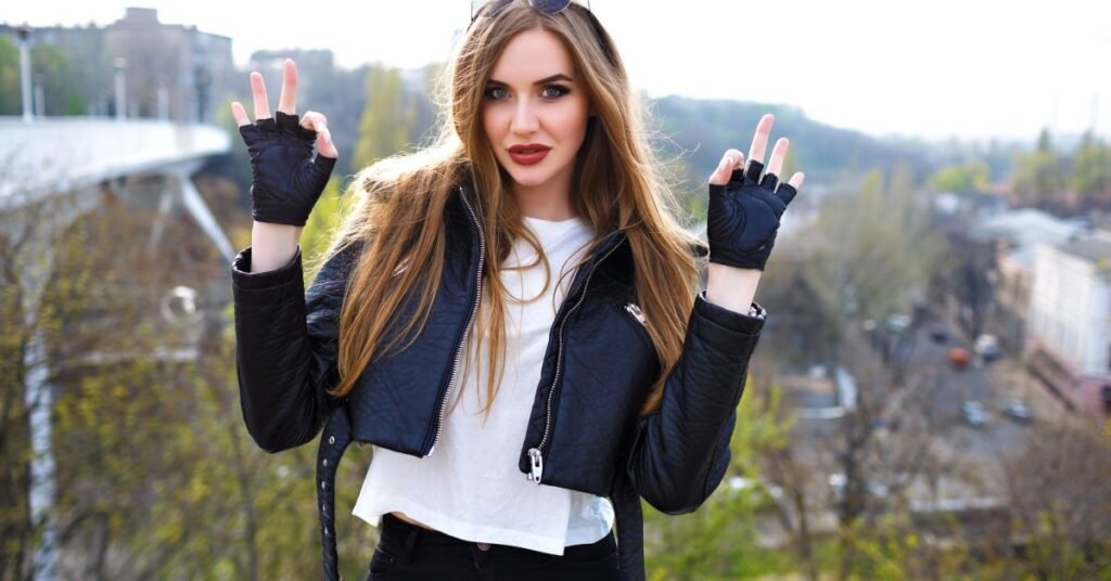 tips to perfect the legendary lightning bolt (1)