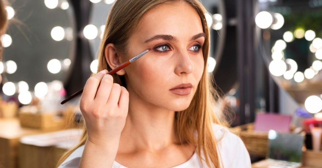 how to choose the perfect eyeshadow for hazel eyes