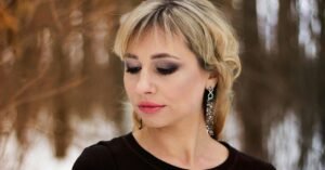 dark smokey eye makeup