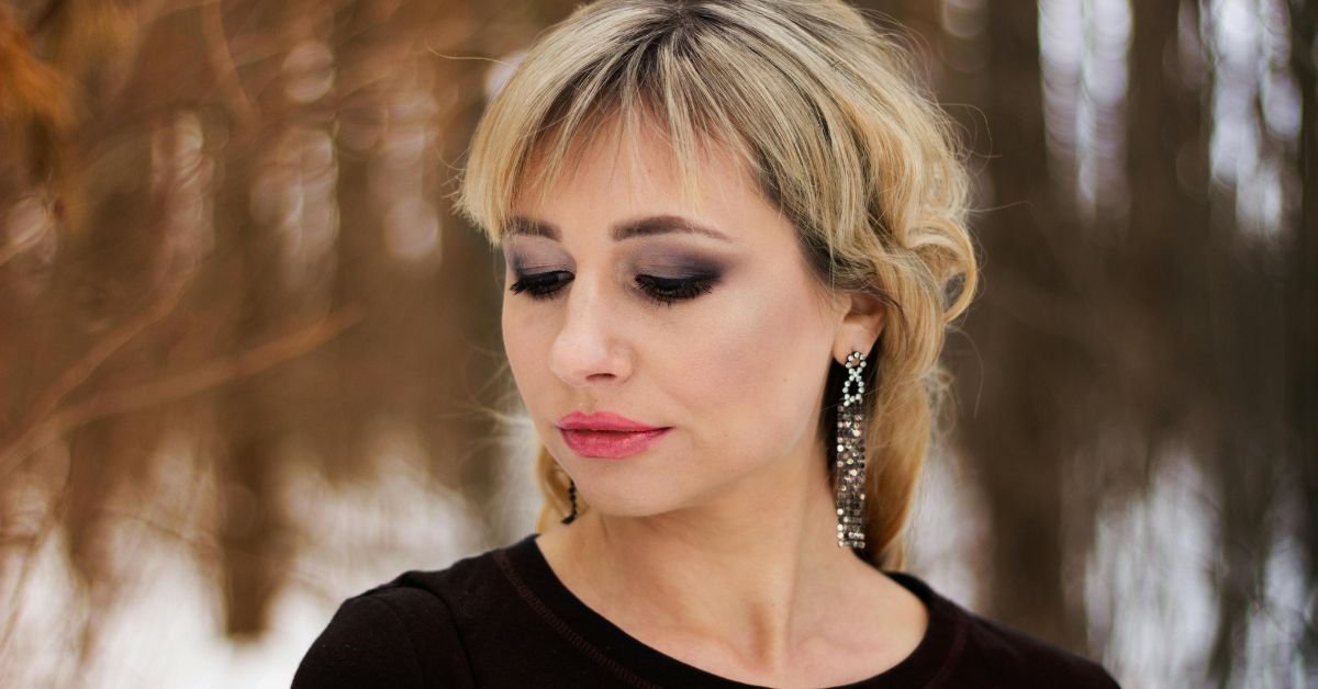 dark smokey eye makeup