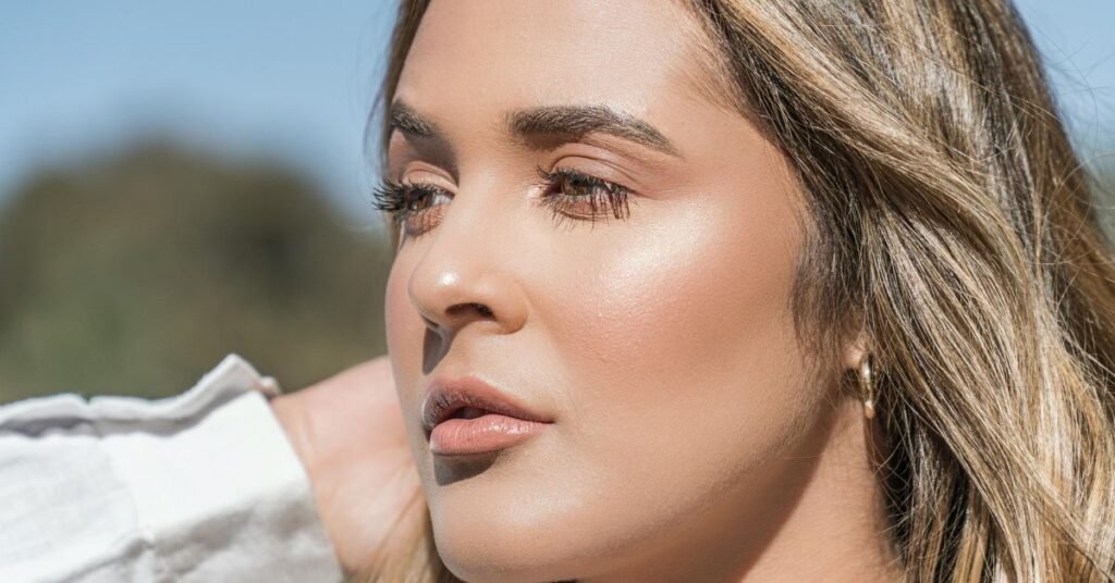 bronze summer makeup look